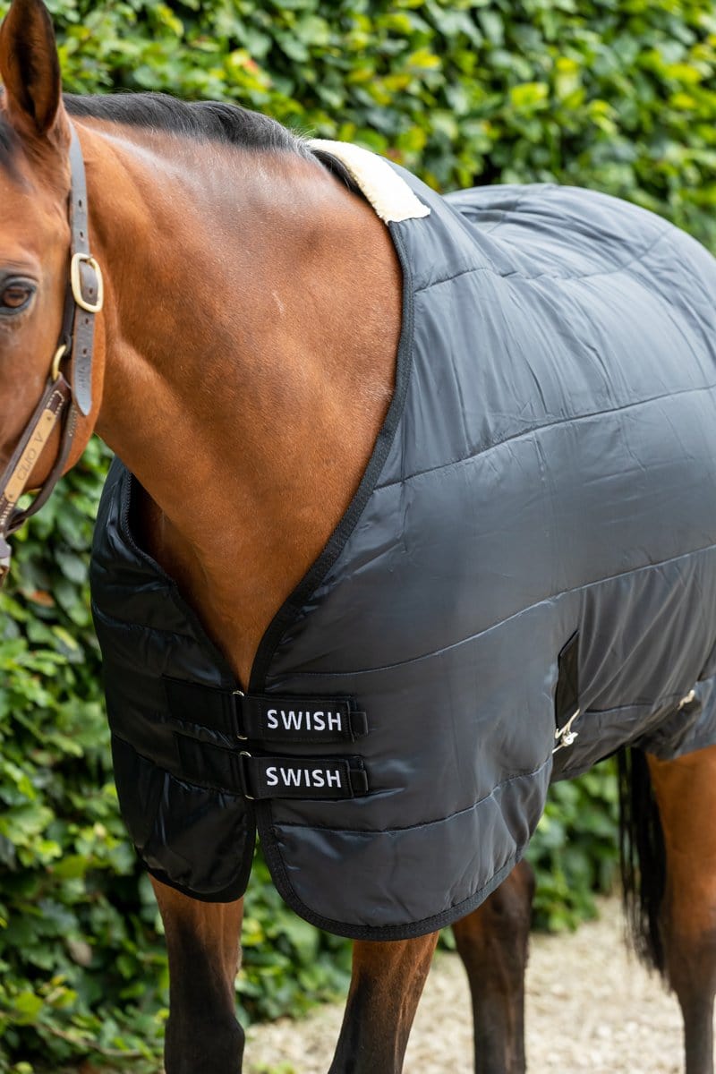 Swish 100G Horse Under Rug With Surcingles