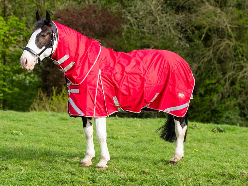 Swish Wide Fit 200G Detachable Neck Turnout Rug - Red